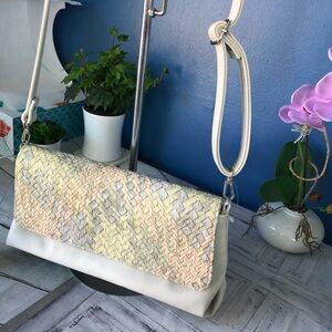 Women Woven Style Bag Crossbody Elegant Shoulder Bag - Cream New With Tags